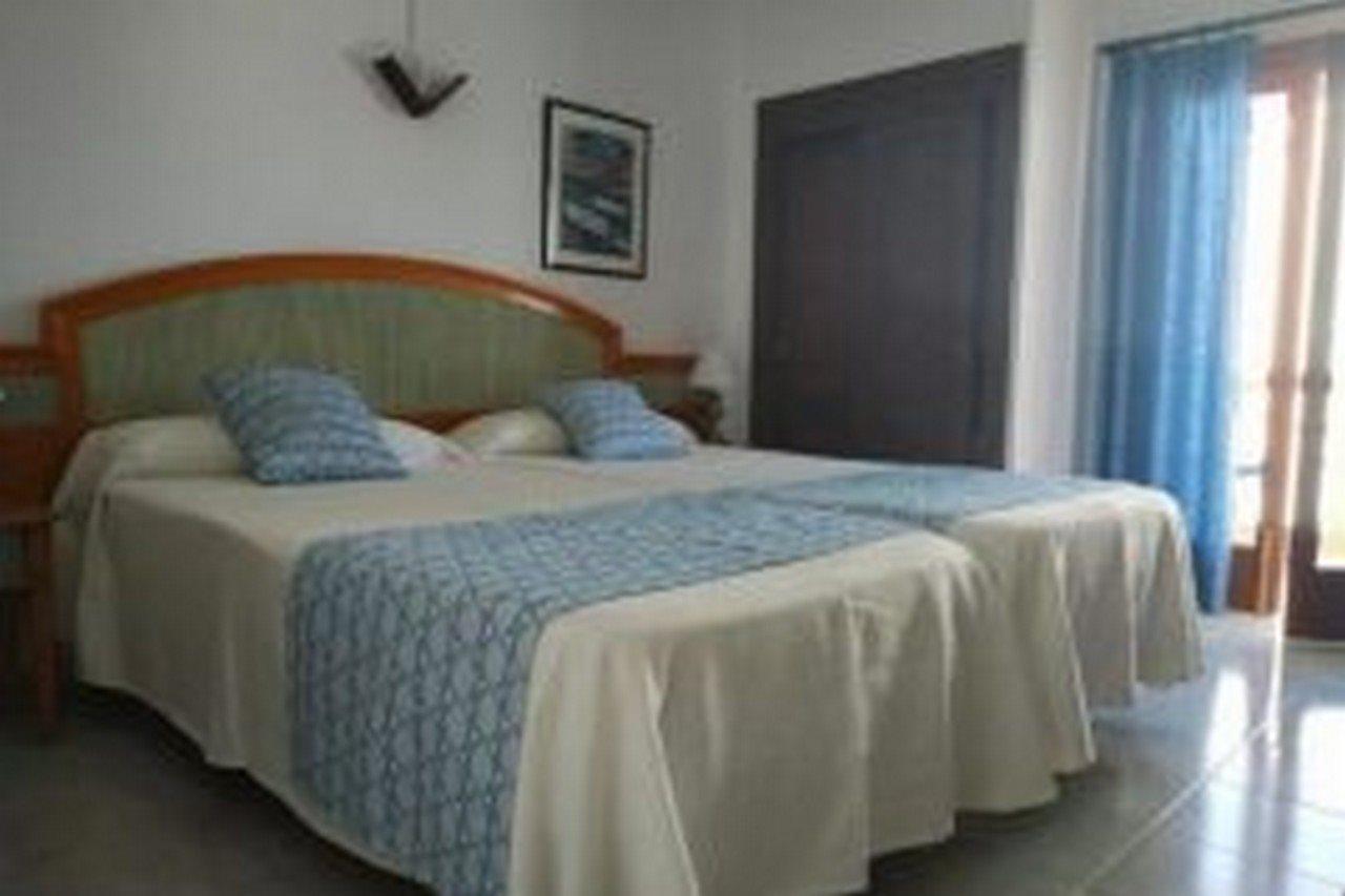 Hotel Martorell By Mhr Colonia de Sant Jordi Exterior foto